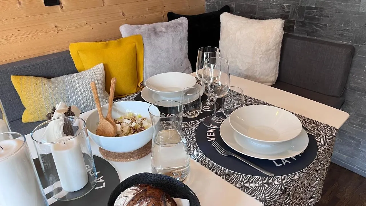 Appartement Type Studio Dans Chamonix Centre France