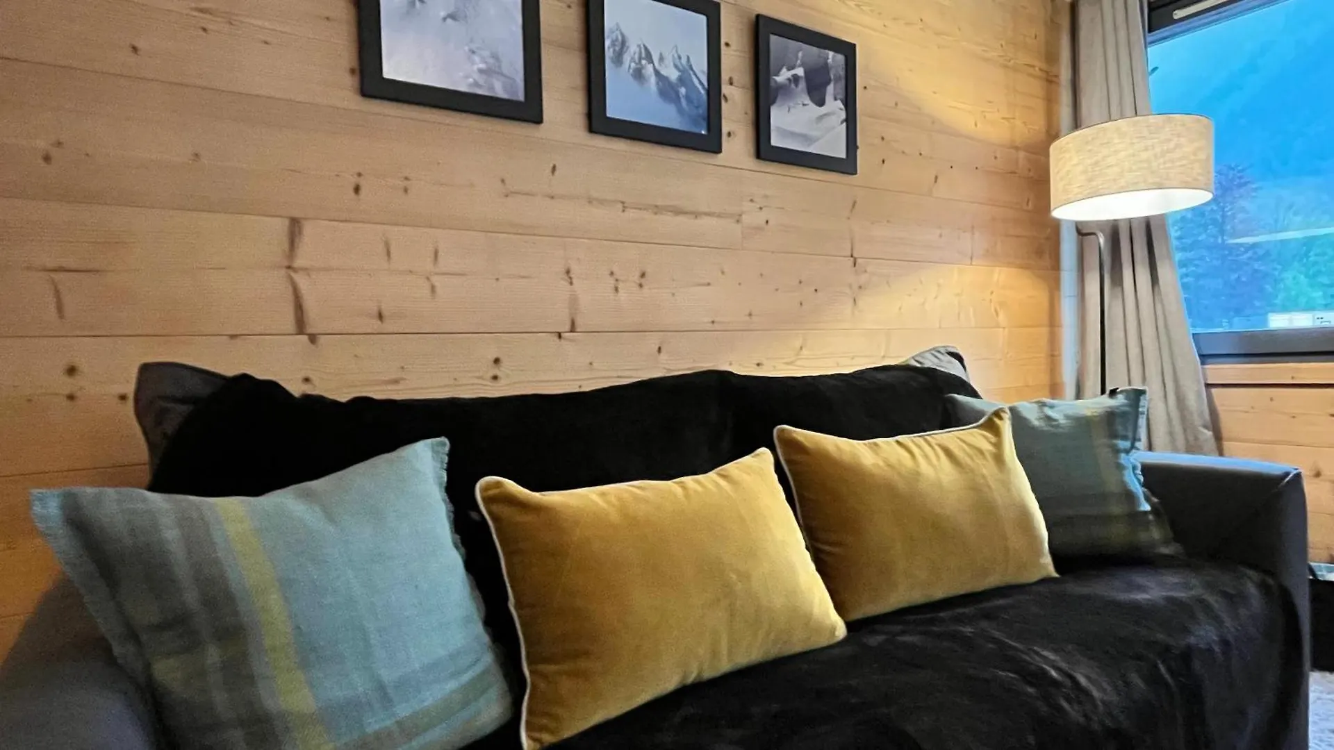 Apartment Appartement Type Studio Dans Chamonix Centre