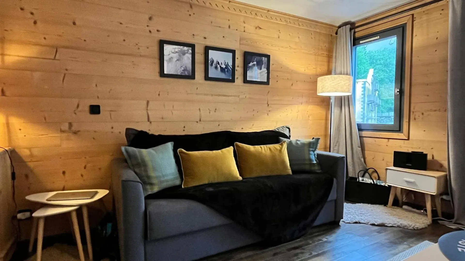 Appartement Type Studio Dans Chamonix Centre France