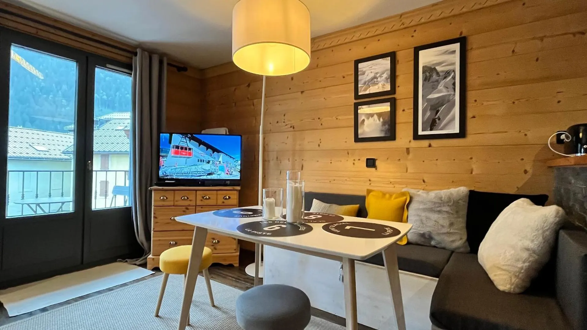 Appartement Type Studio Dans Chamonix Centre