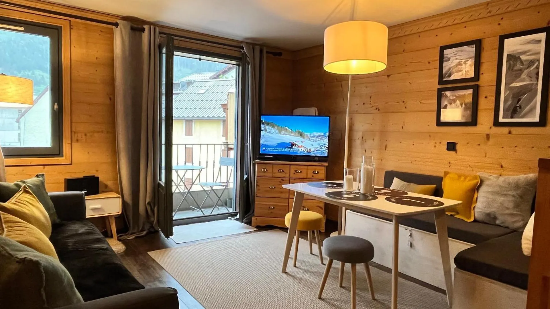 Appartement Type Studio Dans Chamonix Centre