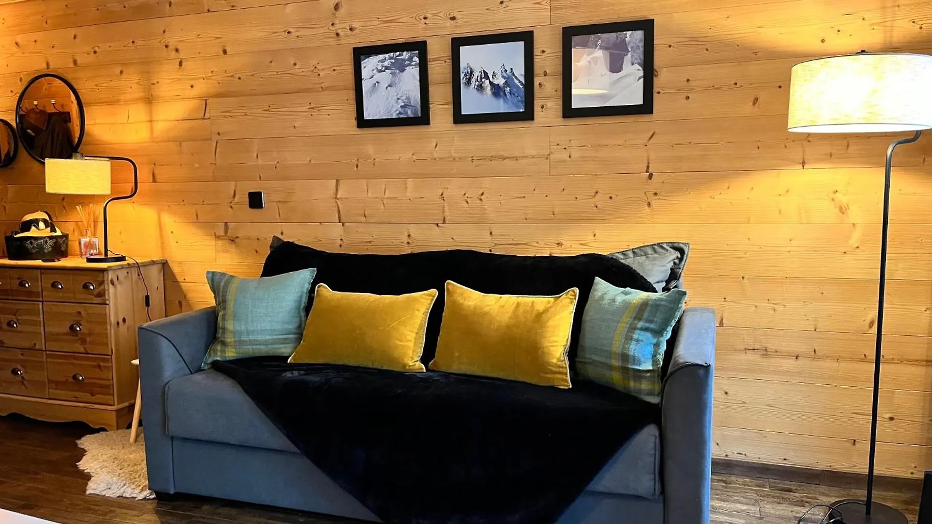 شقة Le 41 Du Lyret - Appartement Type Studio Pour Deux Avec Vue Sur Les Aiguilles Dans Chamonix Centre